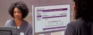 HCP working at a PC with Sharesource